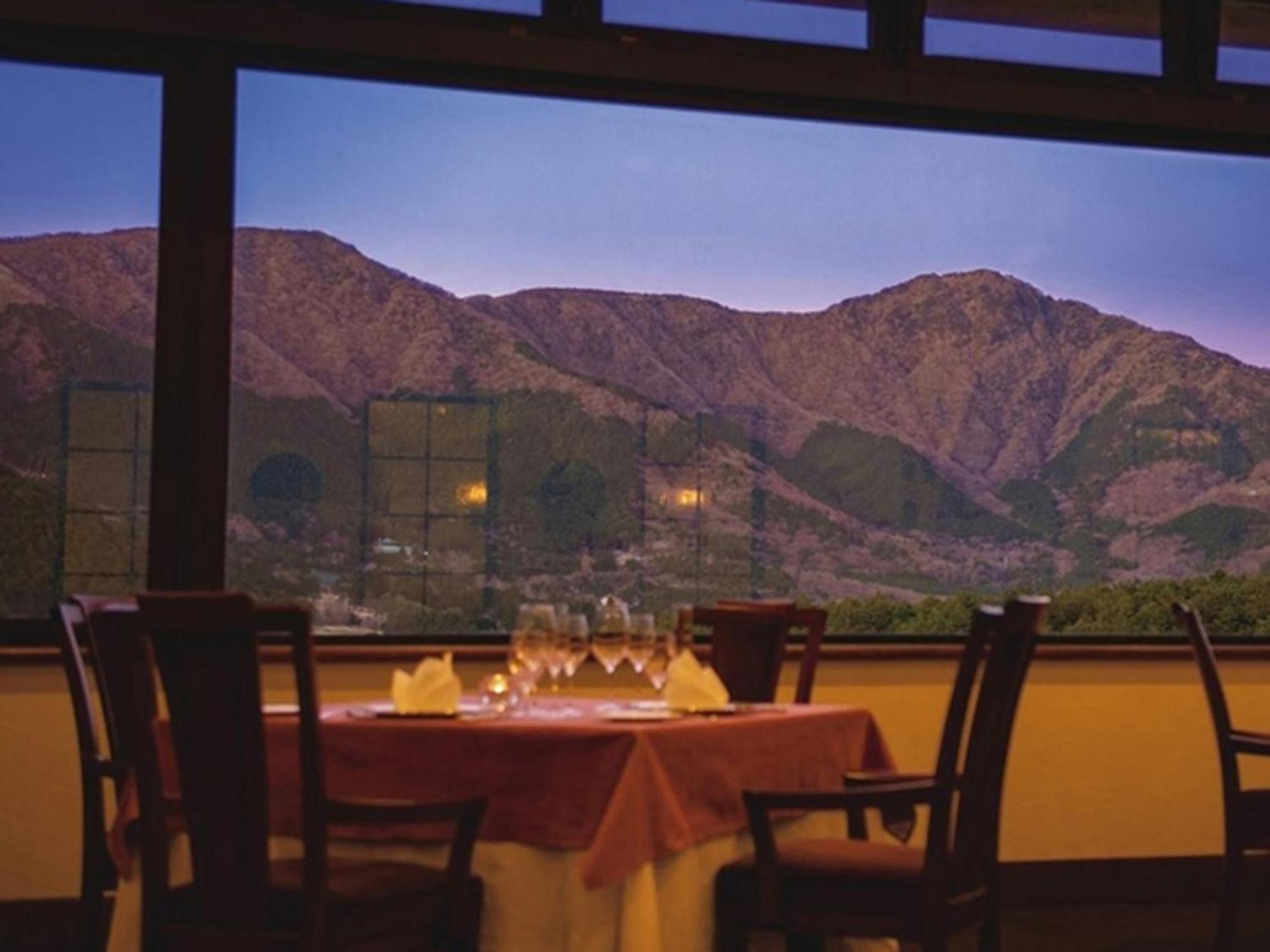 Hakone Sengokuhara Prince Hotel Екстериор снимка